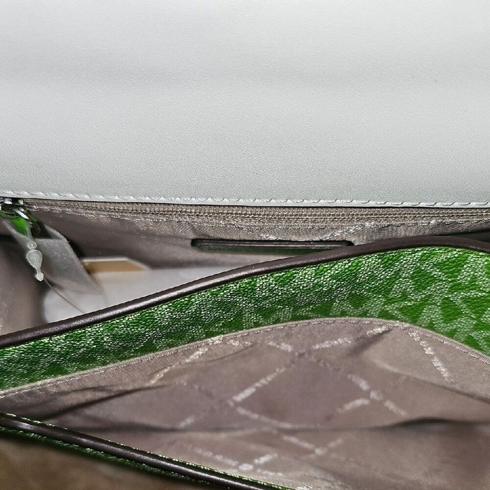 Michael Kors Green and White Crossbody Bag NWT - Picture 9 of 11